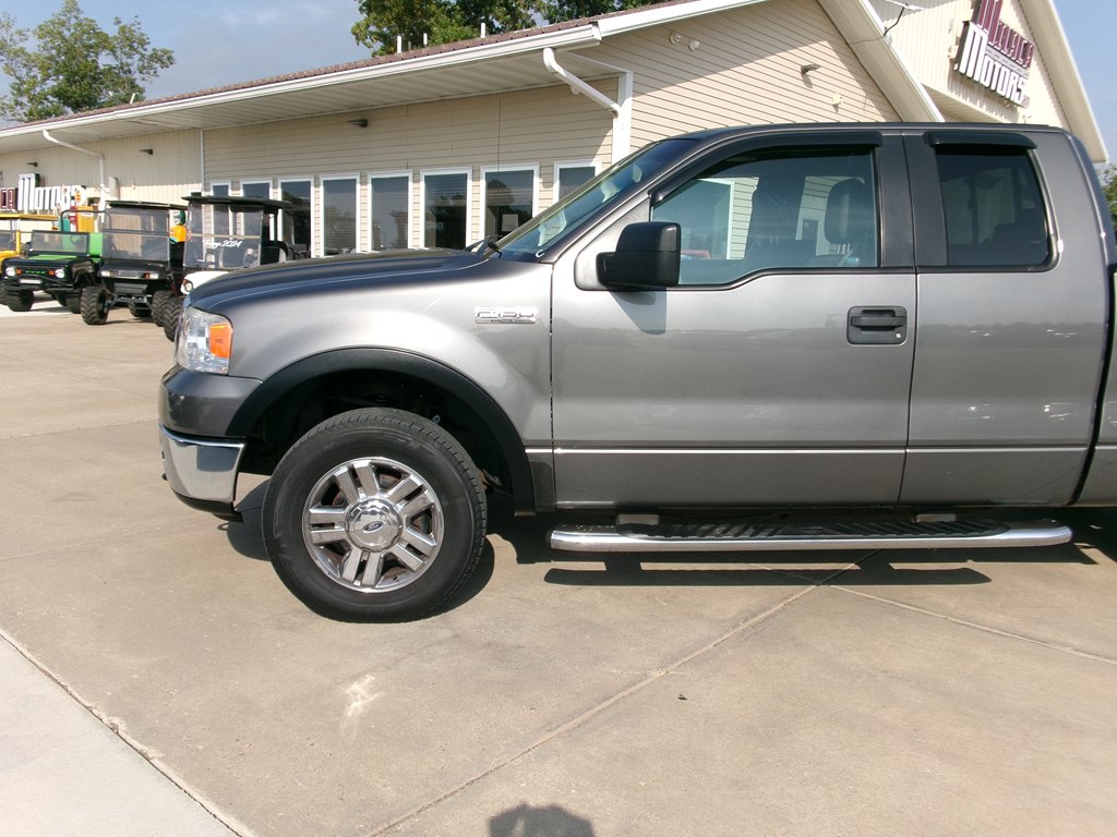 Photo 2 of this FORD F150