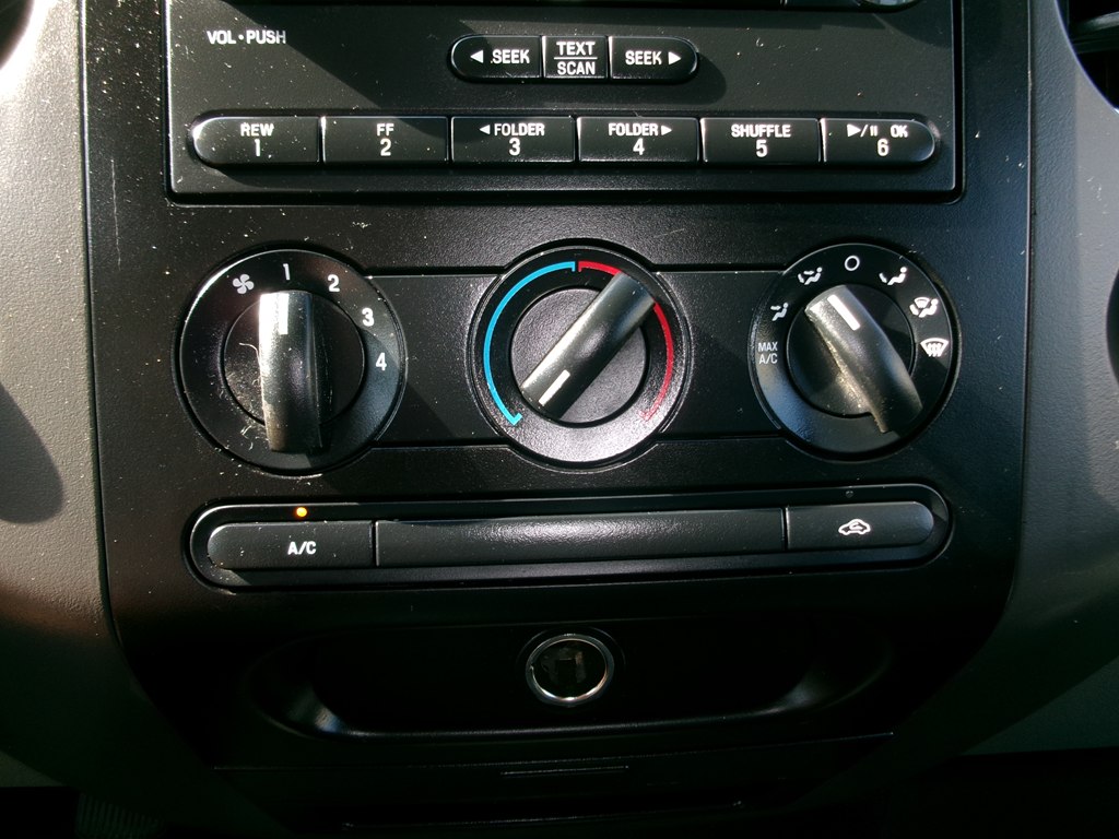 Photo 47 of this FORD F150