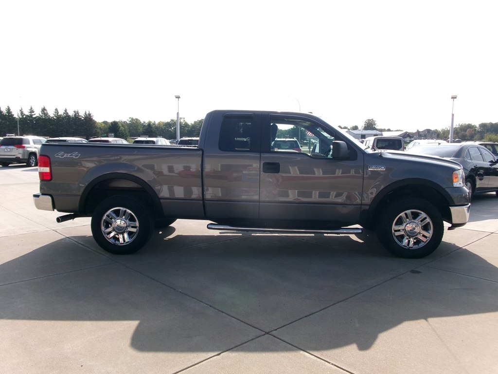 Photo 5 of this FORD F150