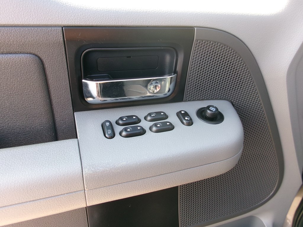 Photo 16 of this FORD F150