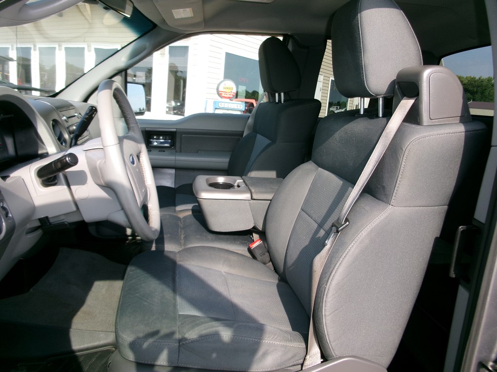 Photo 13 of this FORD F150