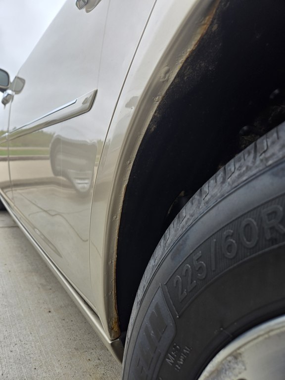 Photo 74 of this BUICK LUCERNE