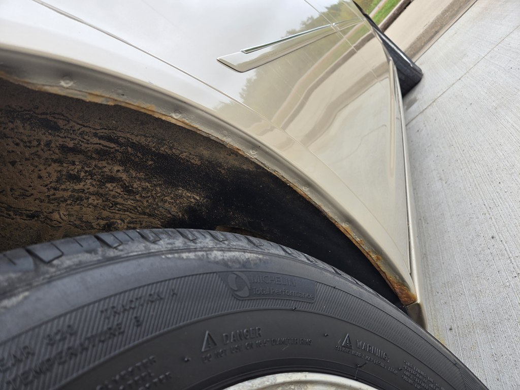 Photo 73 of this BUICK LUCERNE