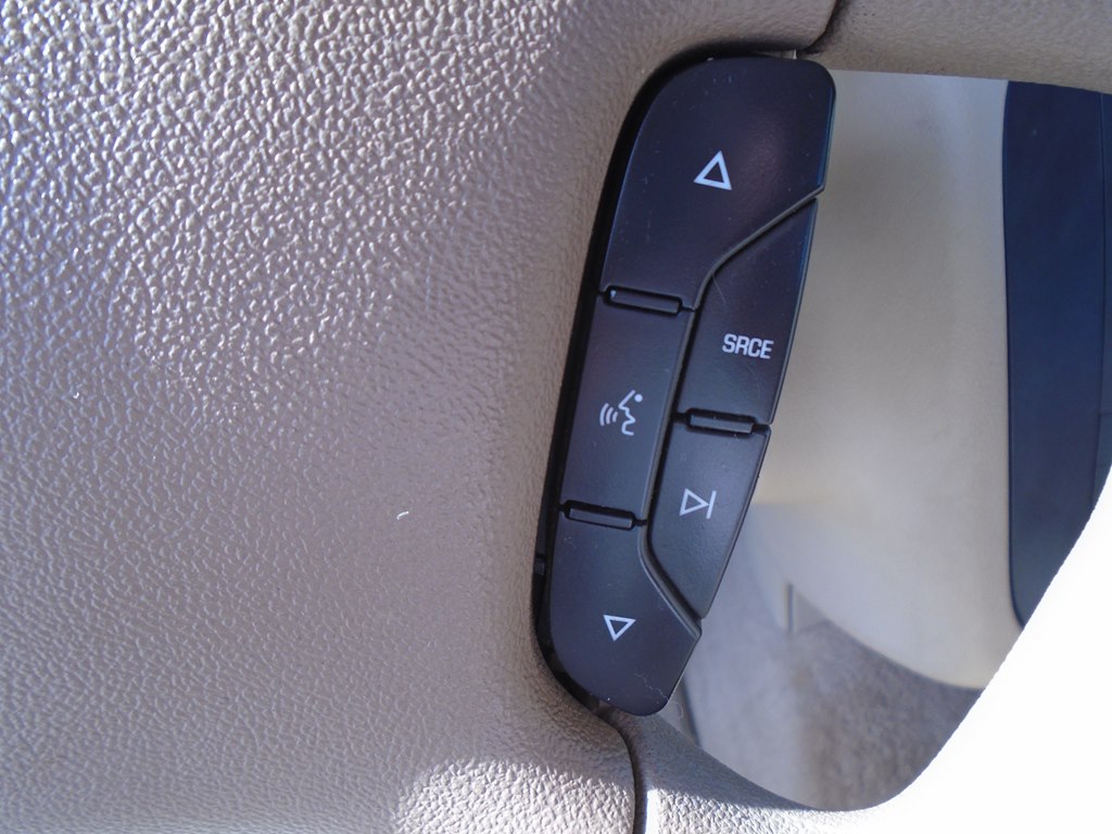 Photo 50 of this BUICK LUCERNE