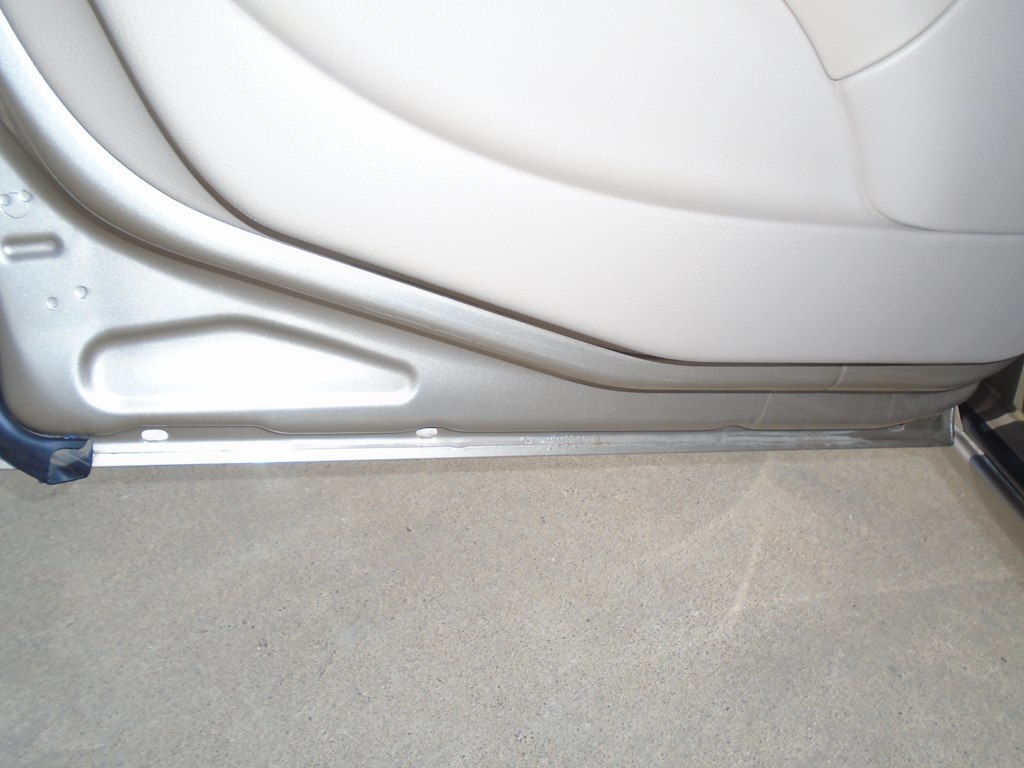 Photo 31 of this BUICK LUCERNE