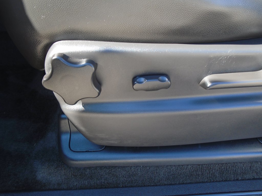 Photo 17 of this CHEVROLET SUBURBAN
