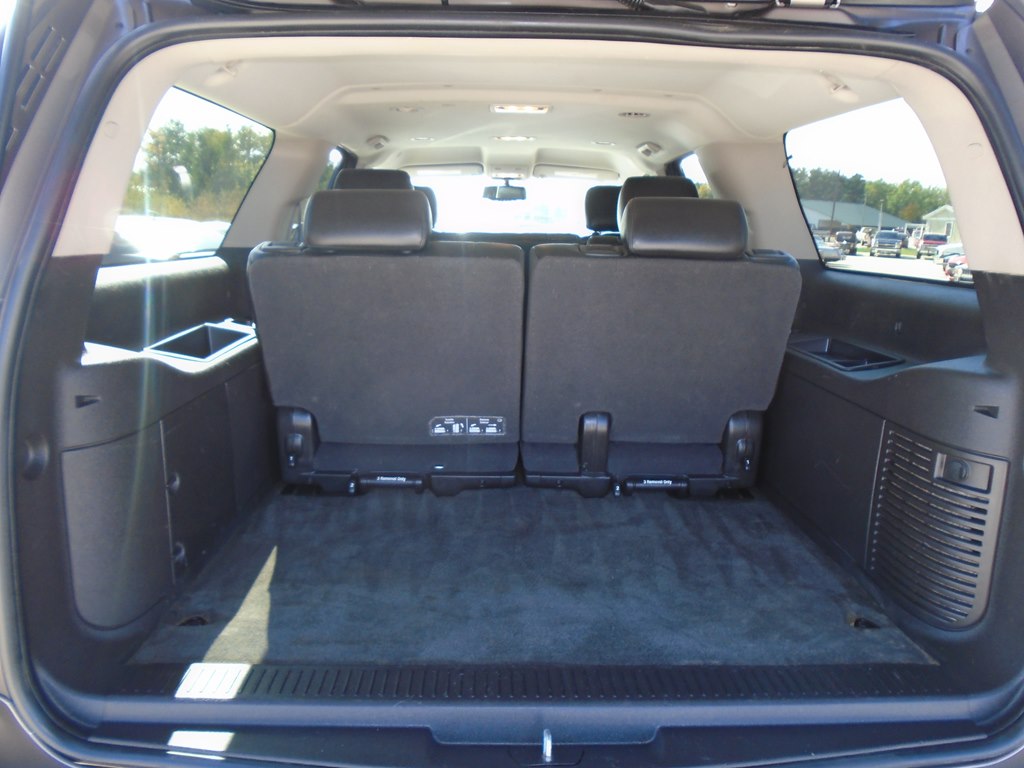 Photo 15 of this CHEVROLET SUBURBAN