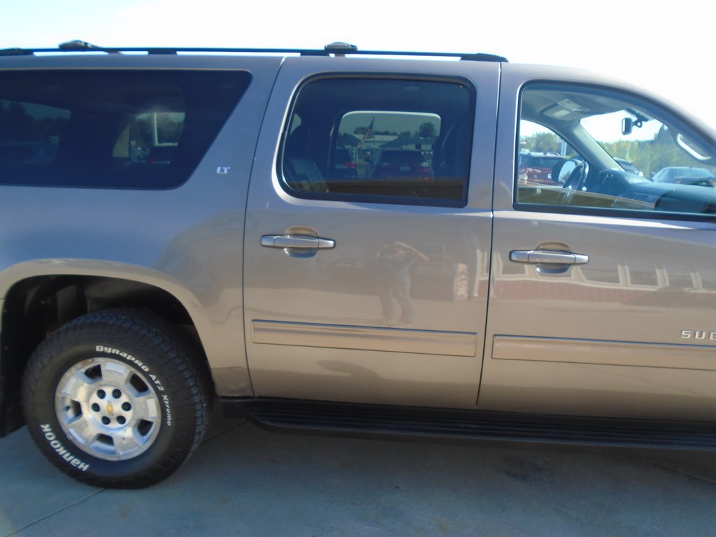 Photo 10 of this CHEVROLET SUBURBAN