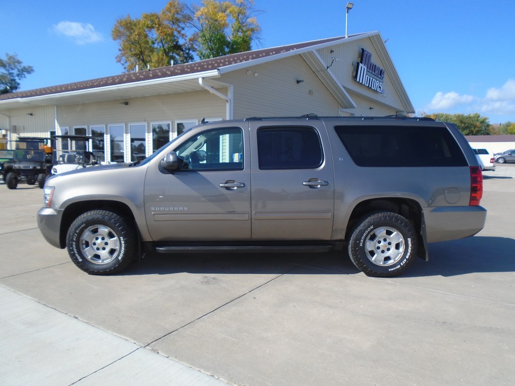 2011 CHEVROLET SUBURBAN
