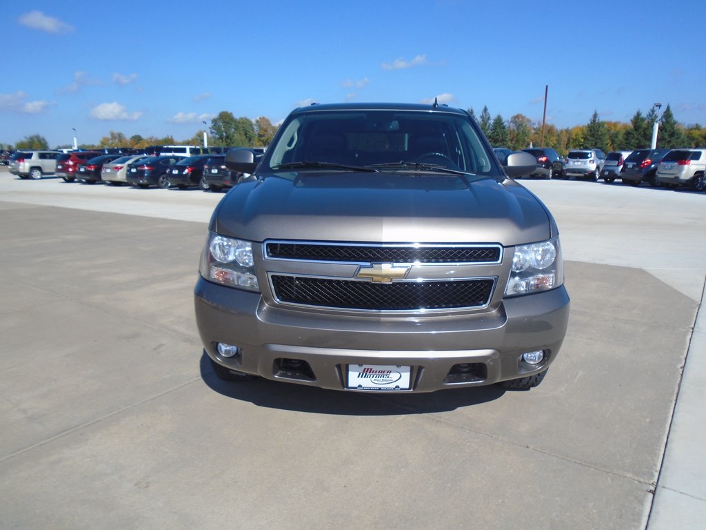 Photo 6 of this CHEVROLET SUBURBAN