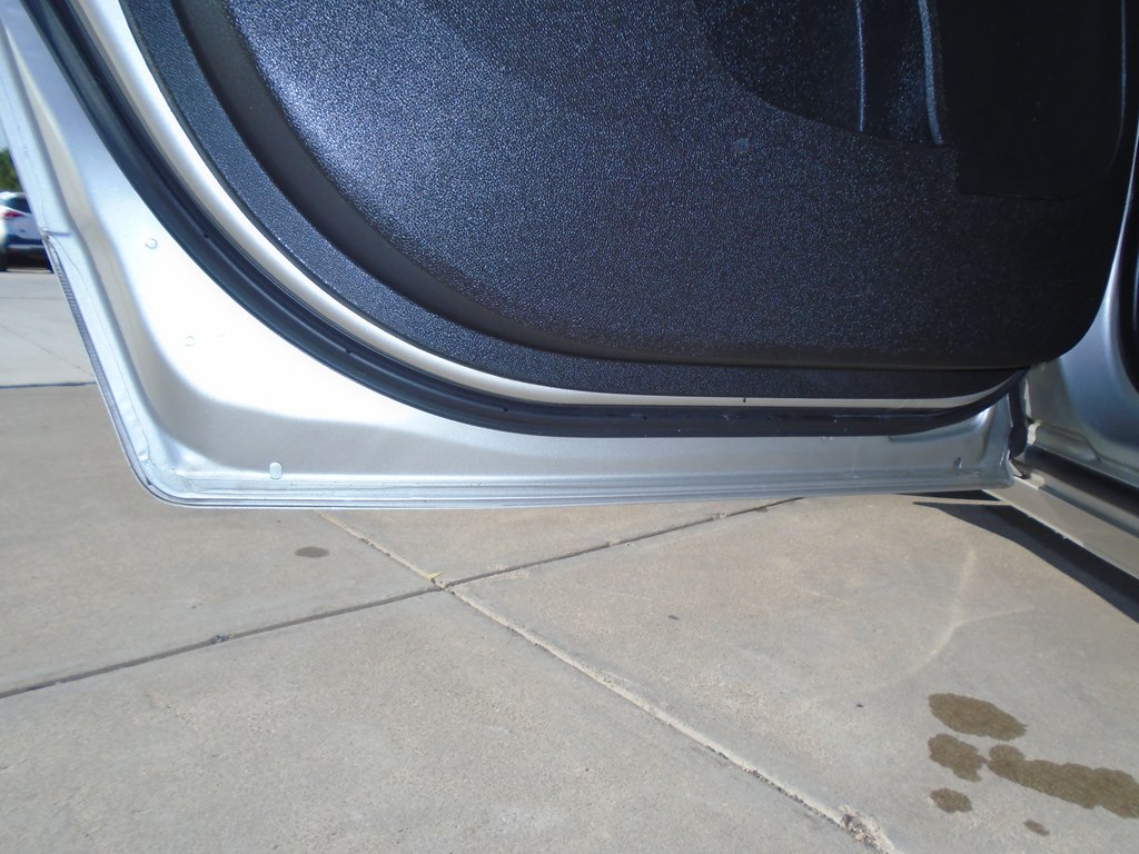Photo 32 of this BUICK ENCLAVE