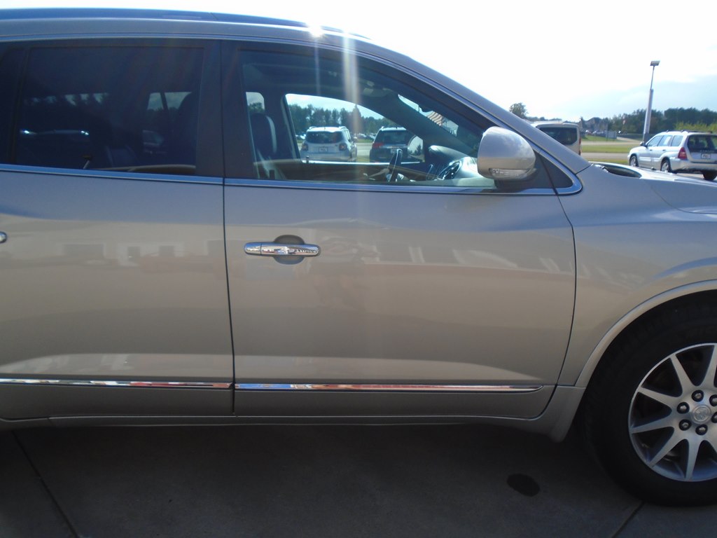 Photo 9 of this BUICK ENCLAVE