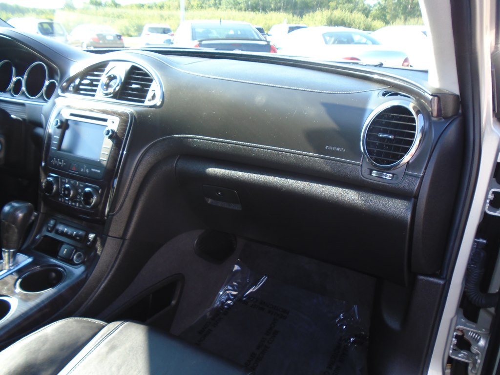 Photo 35 of this BUICK ENCLAVE