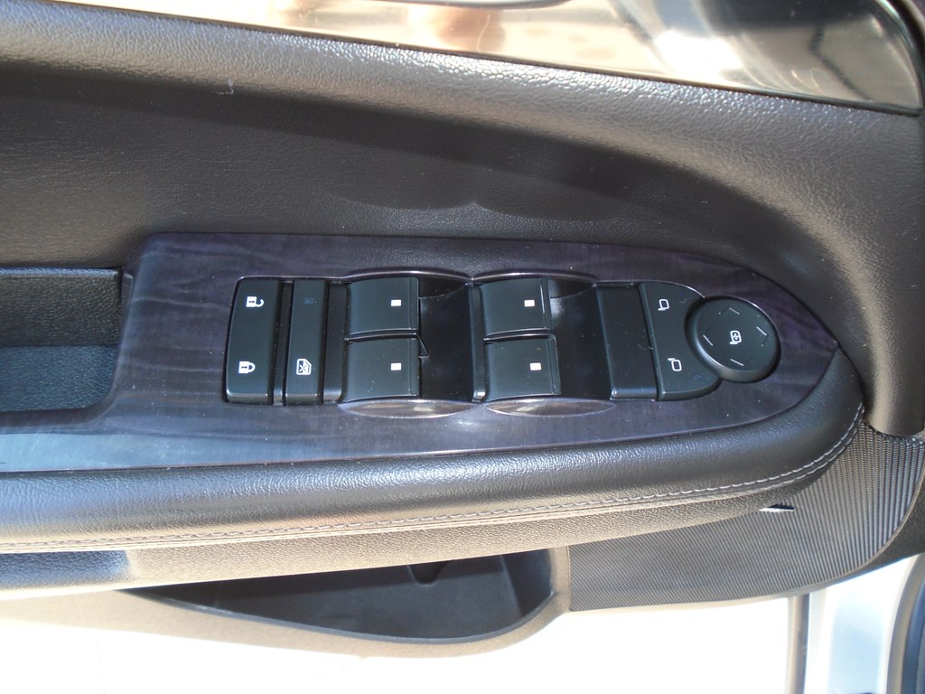 Photo 19 of this BUICK ENCLAVE