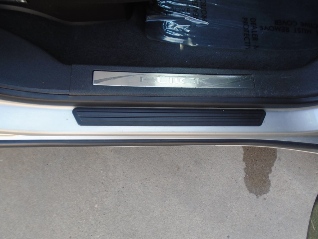 Photo 39 of this BUICK ENCLAVE