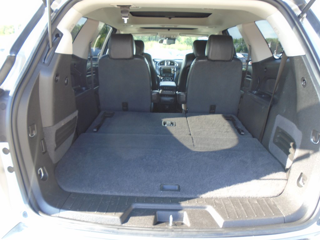 Photo 15 of this BUICK ENCLAVE
