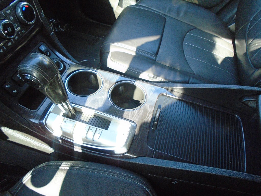 Photo 60 of this BUICK ENCLAVE