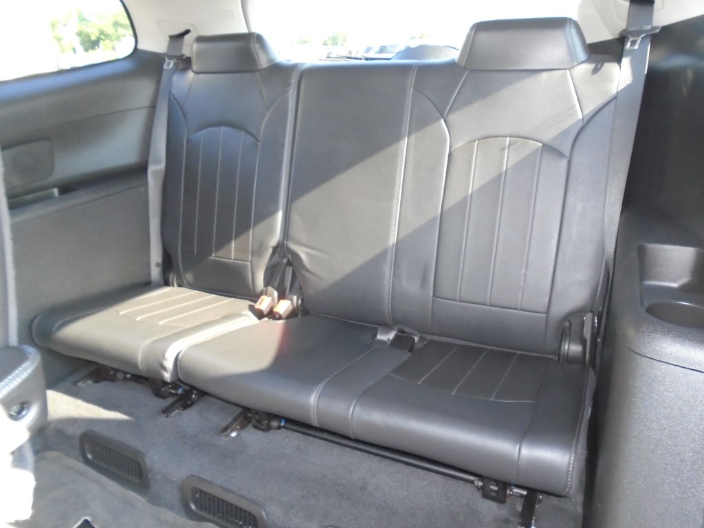 Photo 26 of this BUICK ENCLAVE