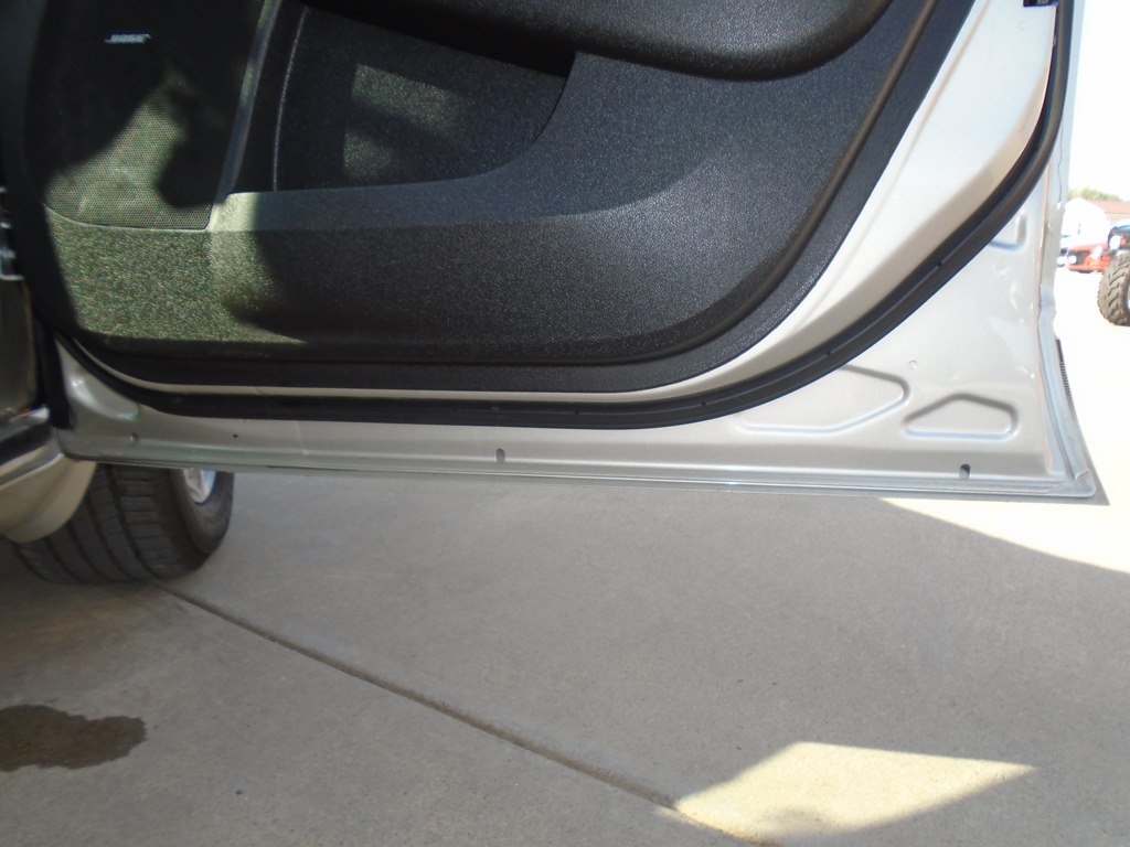 Photo 41 of this BUICK ENCLAVE