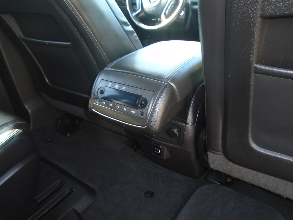 Photo 43 of this BUICK ENCLAVE