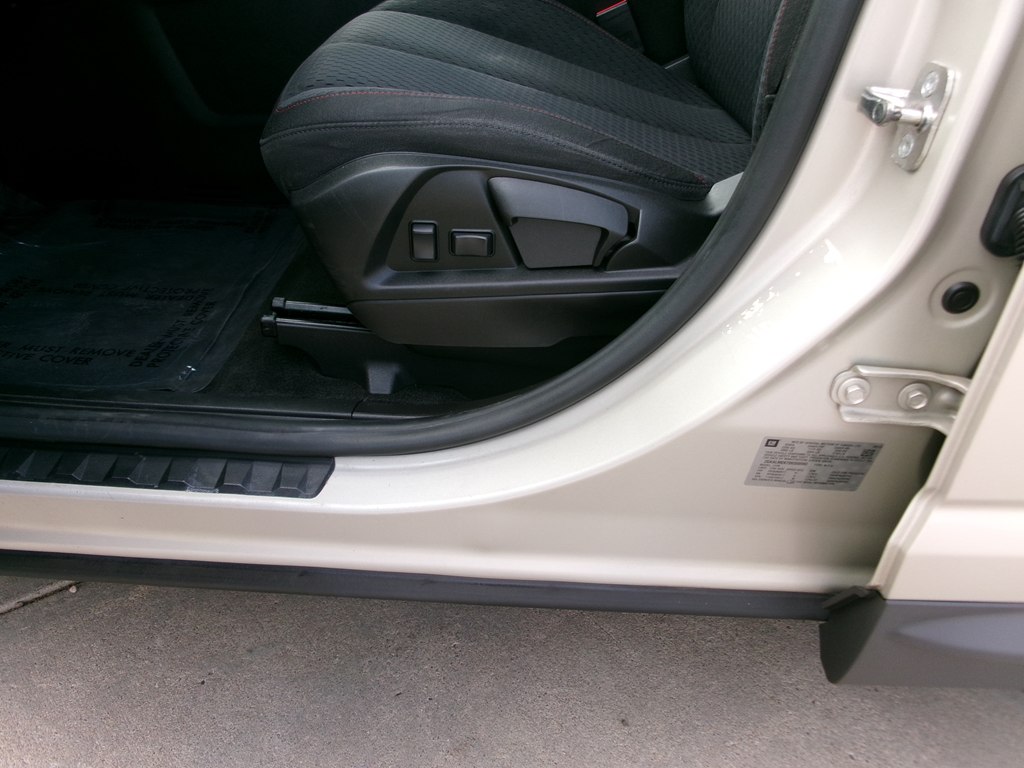Photo 16 of this GMC TERRAIN