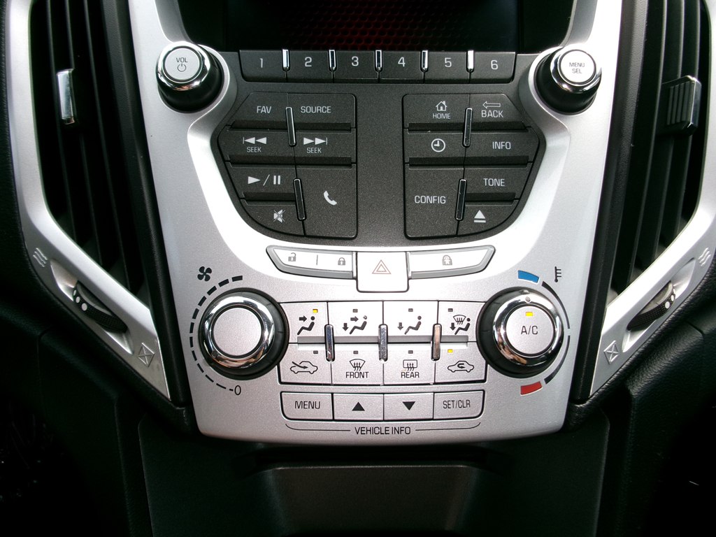 Photo 43 of this GMC TERRAIN