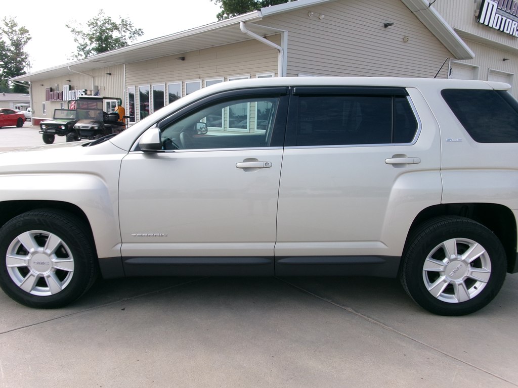 Photo 3 of this GMC TERRAIN