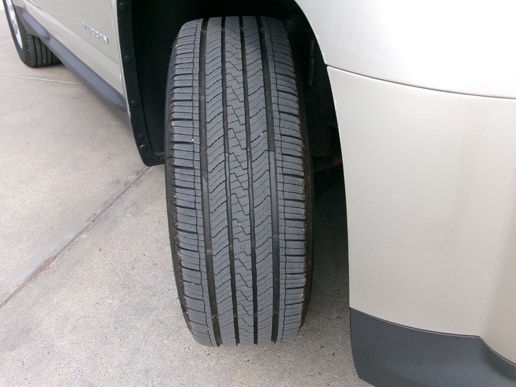Photo 50 of this GMC TERRAIN