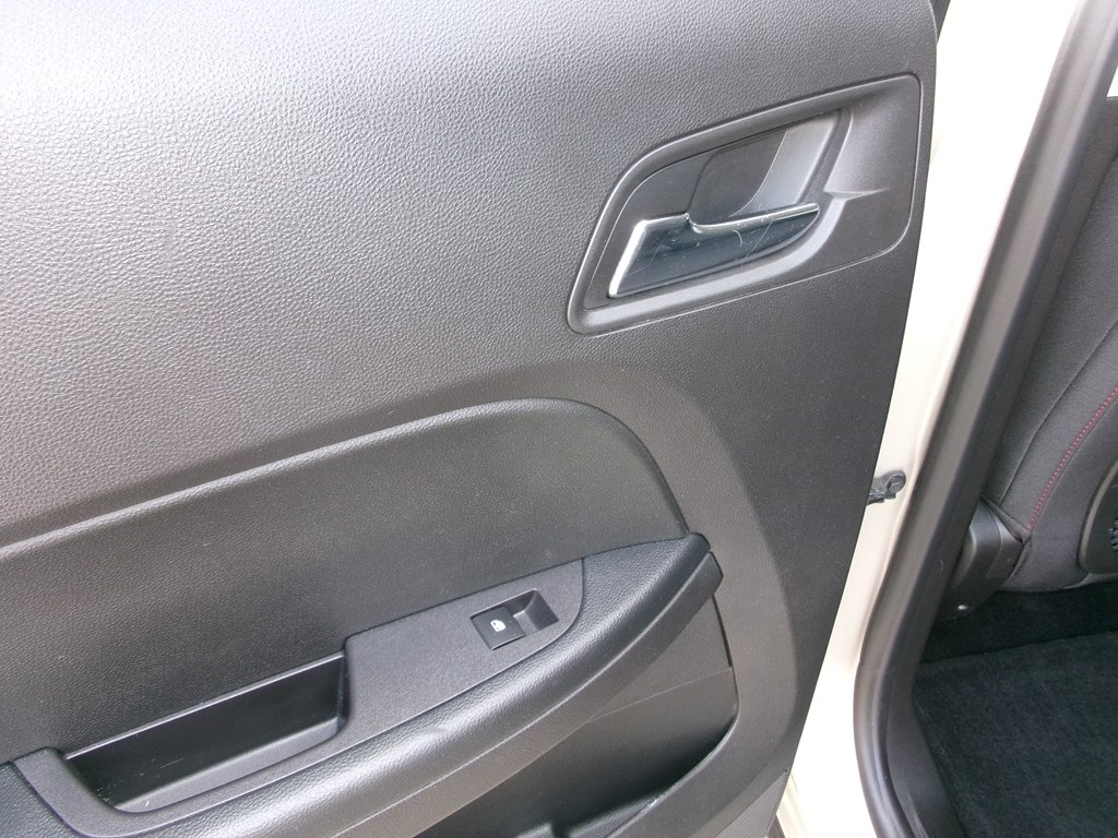 Photo 22 of this GMC TERRAIN