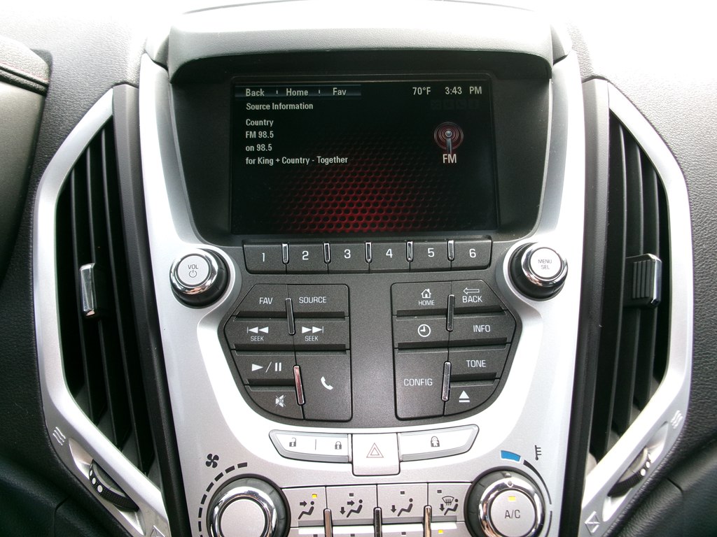 Photo 41 of this GMC TERRAIN