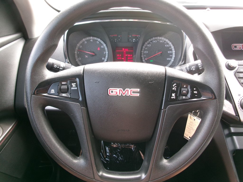 Photo 37 of this GMC TERRAIN