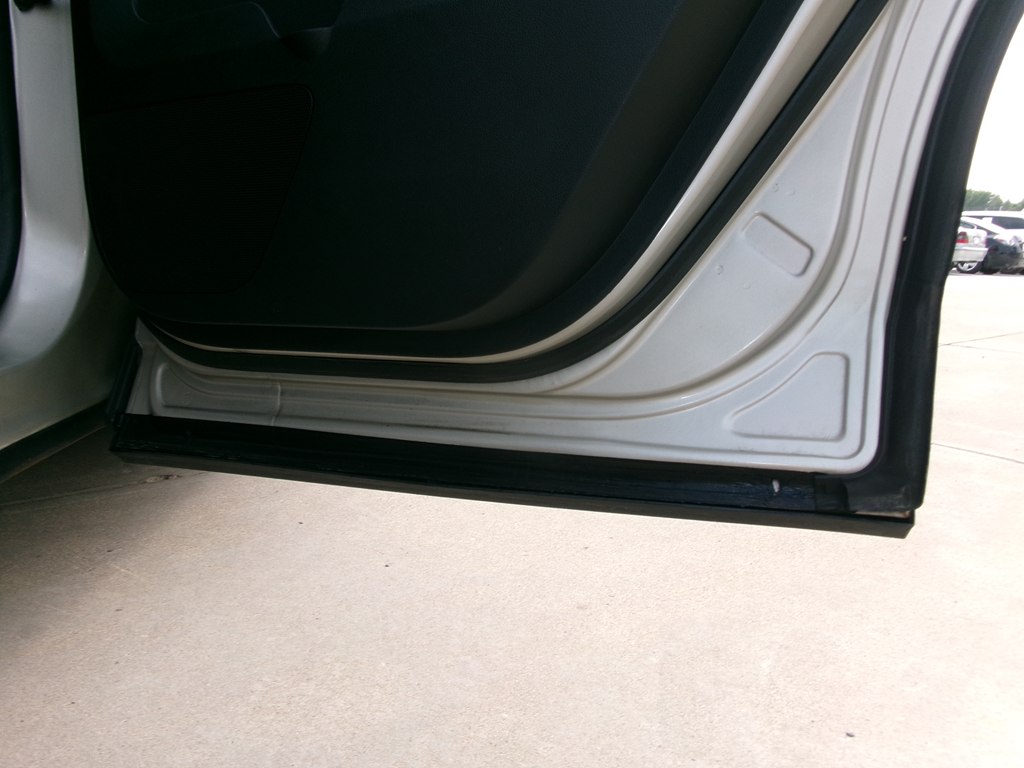 Photo 36 of this GMC TERRAIN