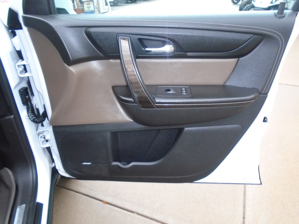 Photo 36 of this GMC ACADIA