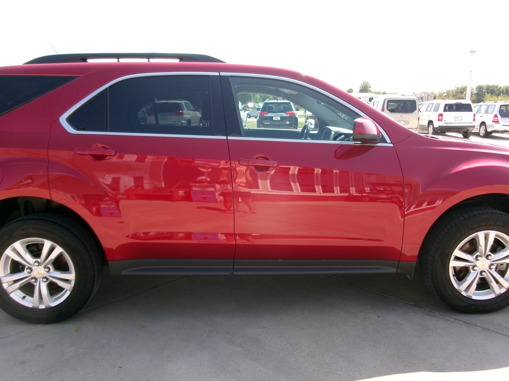 Photo 7 of this CHEVROLET EQUINOX