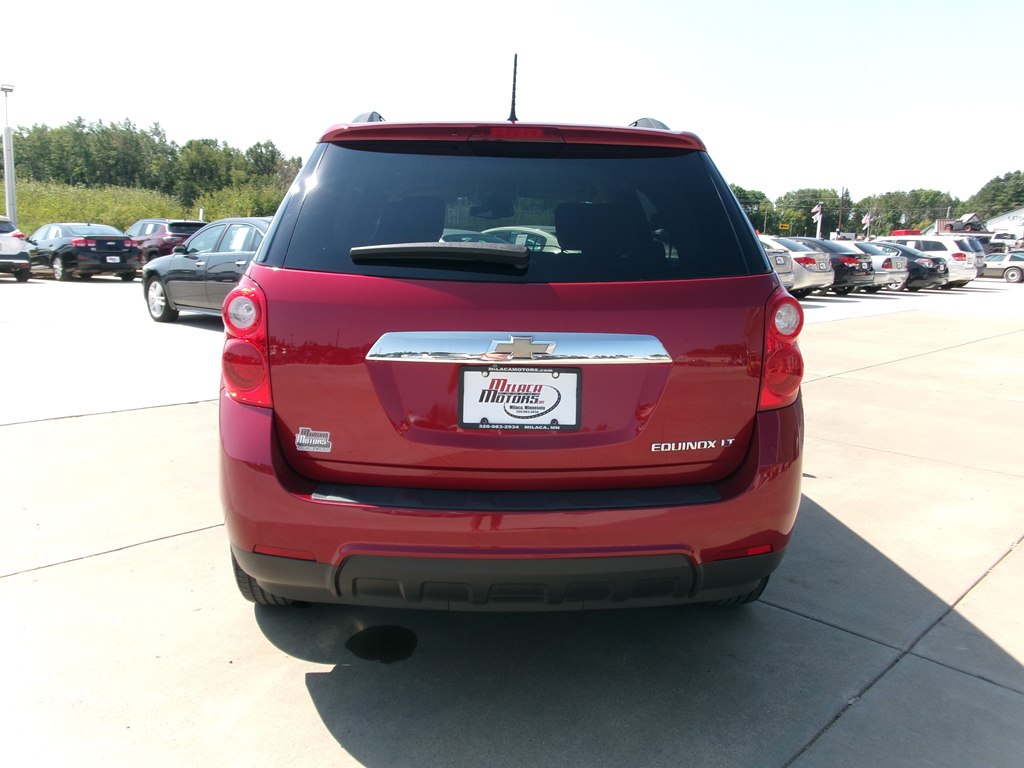 Photo 10 of this CHEVROLET EQUINOX