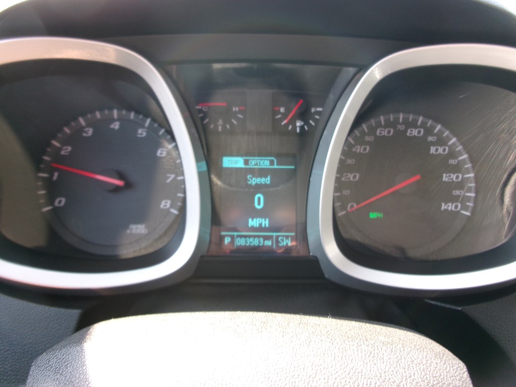 Photo 42 of this CHEVROLET EQUINOX