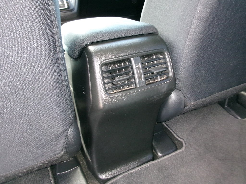 Photo 23 of this HONDA CR-V
