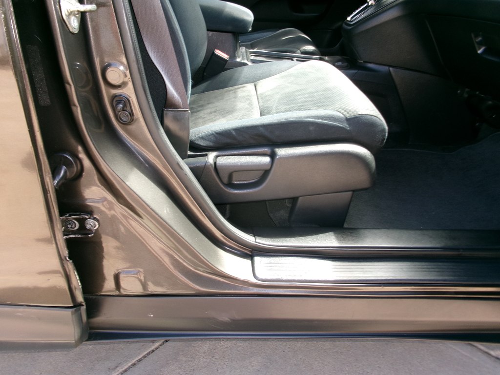 Photo 33 of this HONDA CR-V