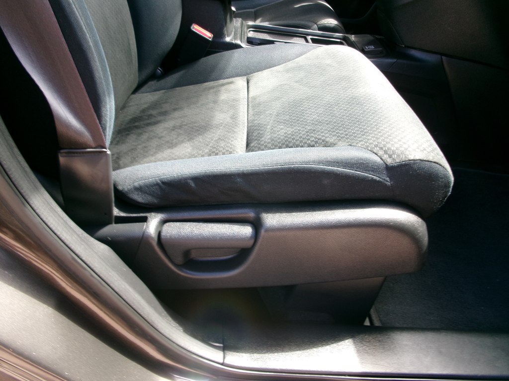 Photo 32 of this HONDA CR-V