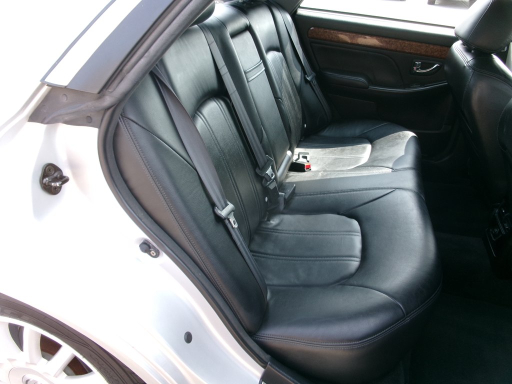 Photo 34 of this HYUNDAI XG