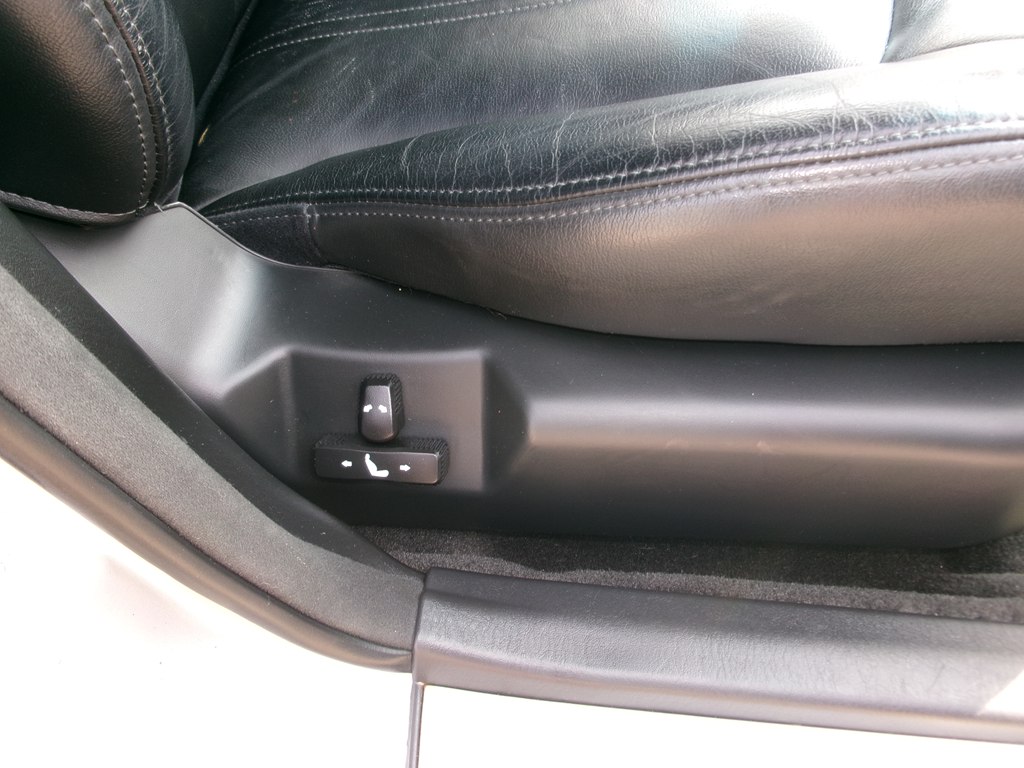 Photo 28 of this HYUNDAI XG