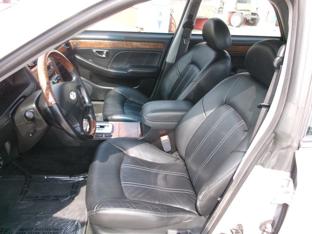 Photo 12 of this HYUNDAI XG