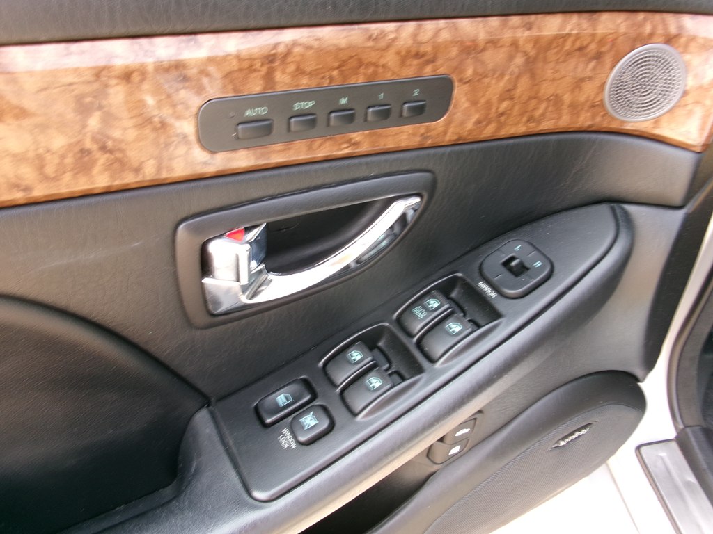 Photo 15 of this HYUNDAI XG