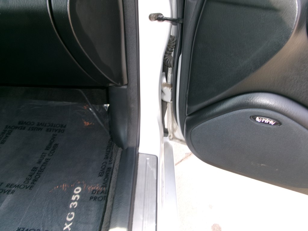 Photo 32 of this HYUNDAI XG