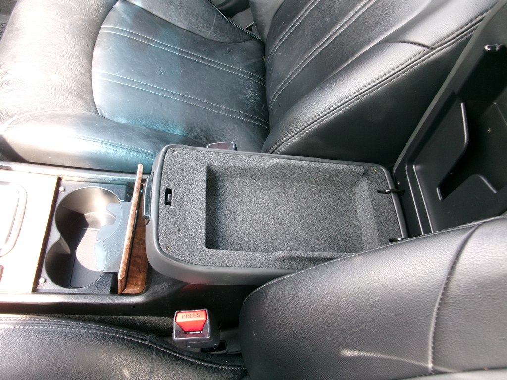 Photo 49 of this HYUNDAI XG