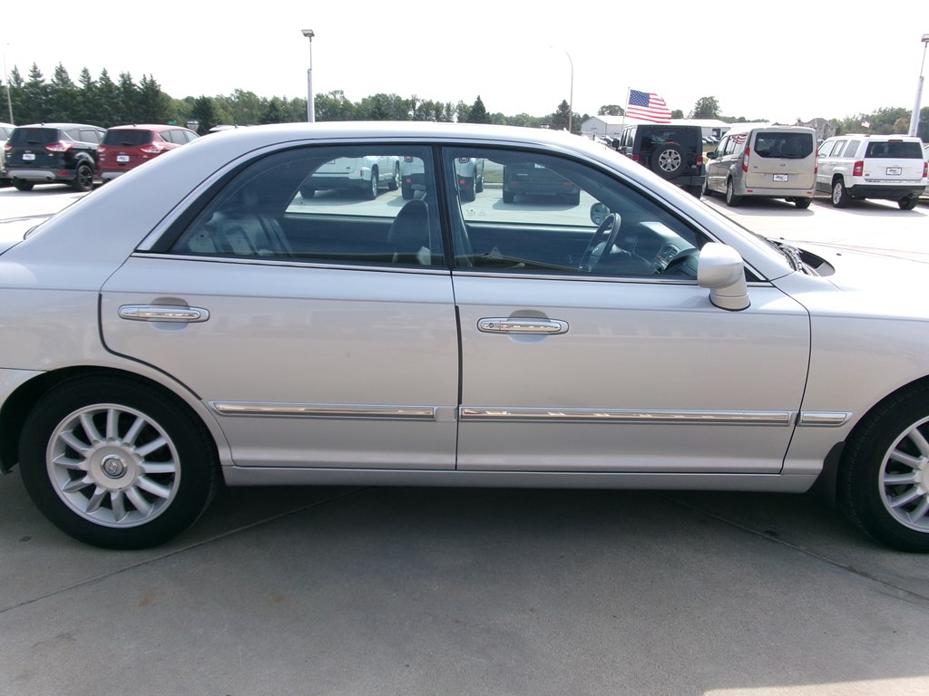Photo 7 of this HYUNDAI XG