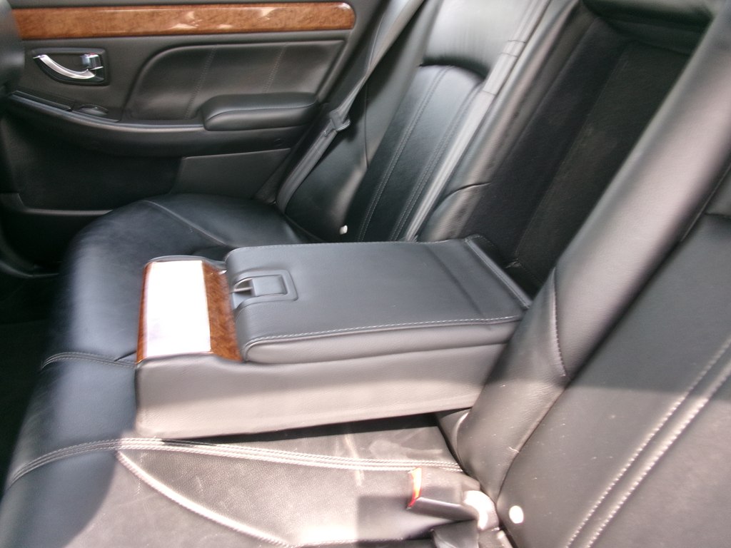 Photo 21 of this HYUNDAI XG