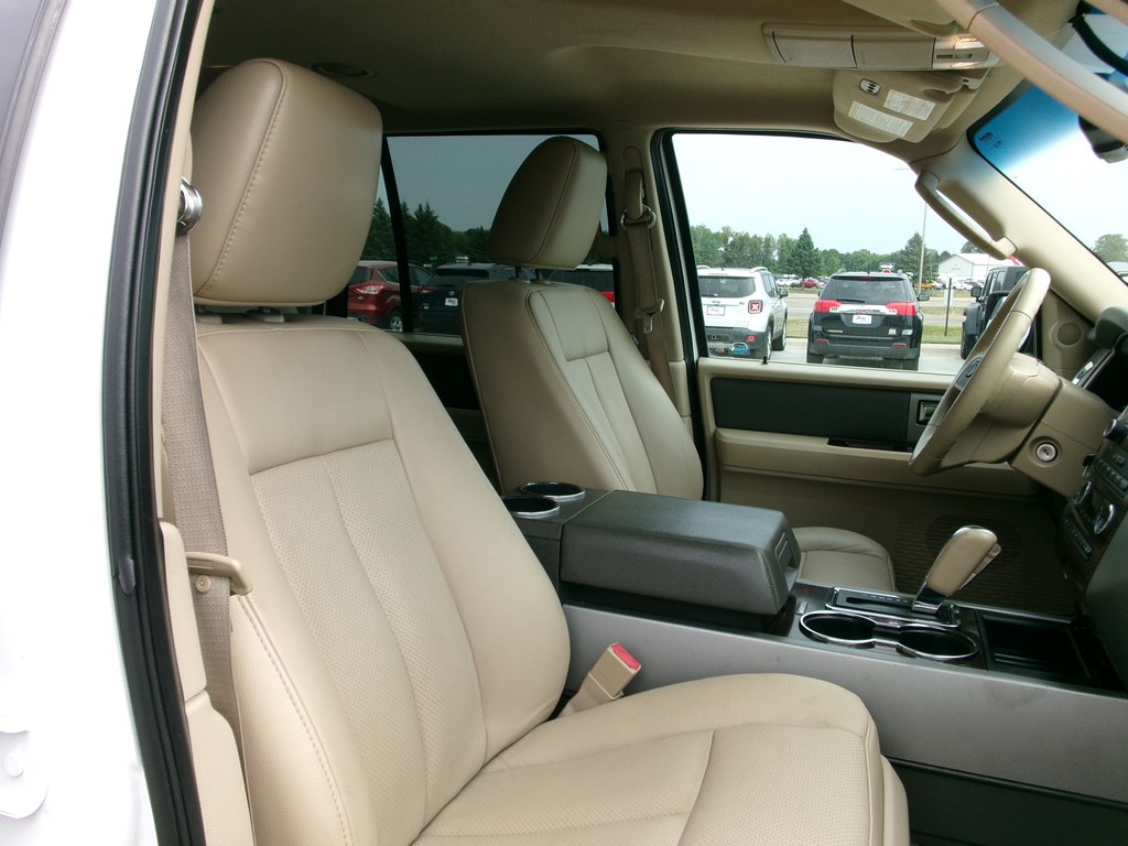 Photo 35 of this FORD EXPEDITION