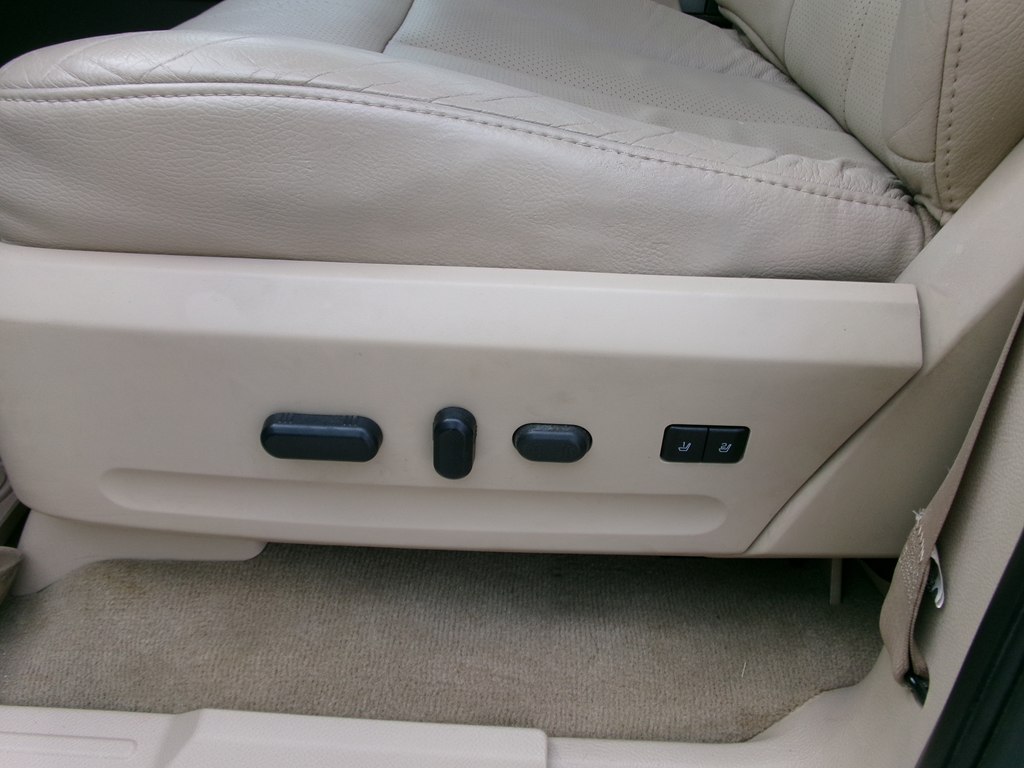 Photo 20 of this FORD EXPEDITION