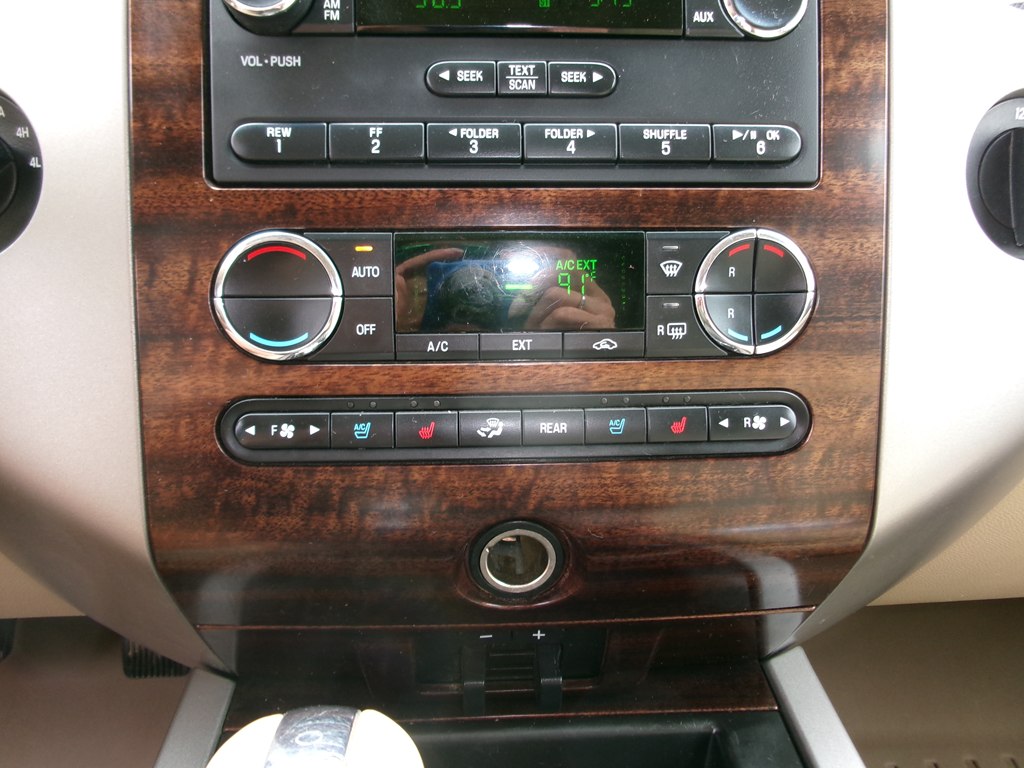 Photo 58 of this FORD EXPEDITION